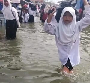 Banjir di wilayah pesisir Desa Eretan Wetan Kecamatan Kandanghaur Kabupaten Indramayu (Foto Istimewa)