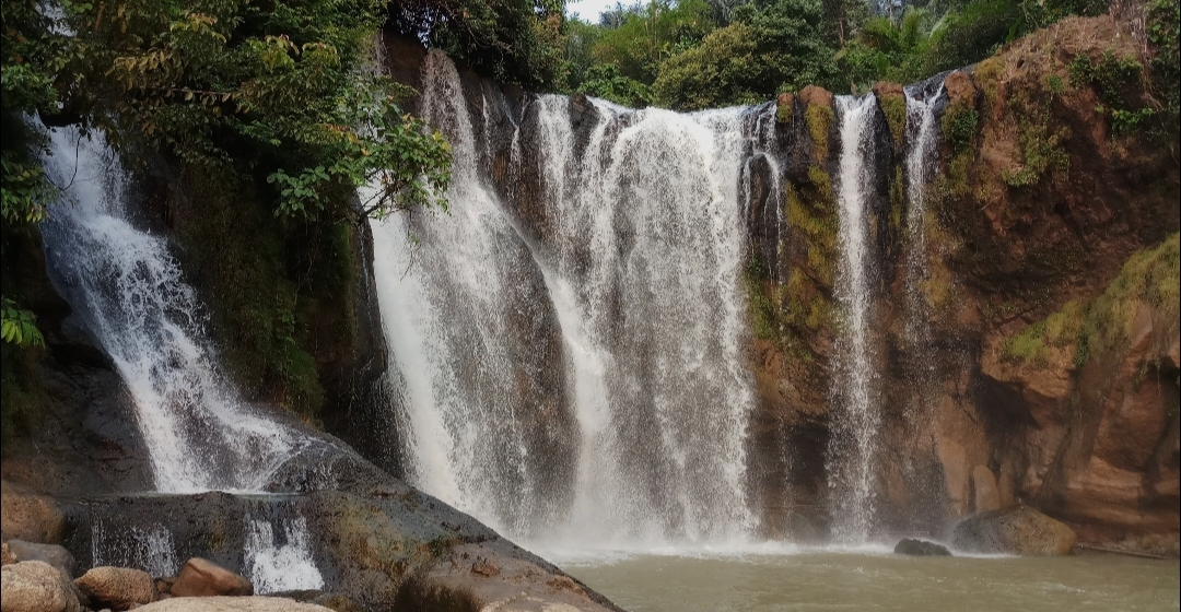 Foto; Curug Munding Kabupaten Lebak Banten
