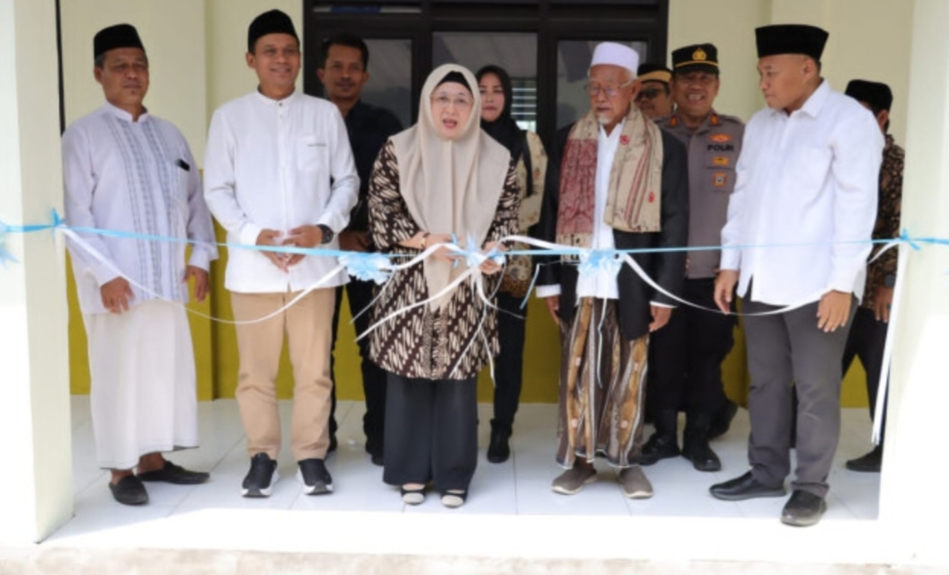 Wakil Bupati Tangerang, Intan Nurul Hikmah saat resmikan Gedung baru SMP Nurul Huda di Rancailat Kresek (Foto istimewa)