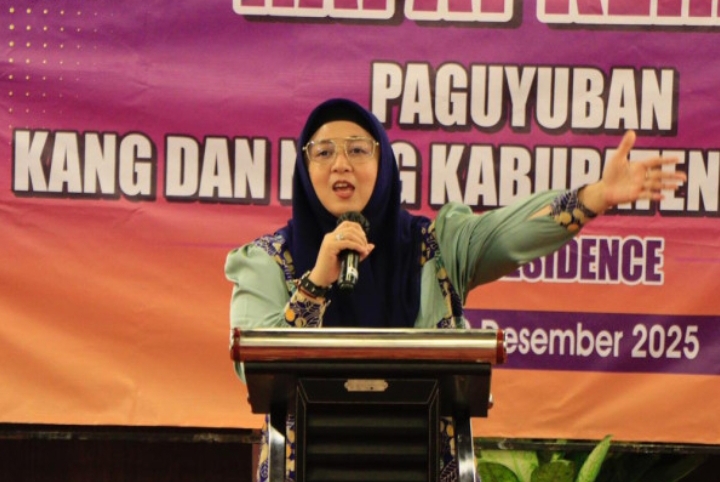 Wakil Bupati Intan Nurul Hikmah saat hadir di kegiatan Paguyuban Kang Nong Kabupaten Tangerang di Hotel Atria Gading Serpong (Foto istimewa)