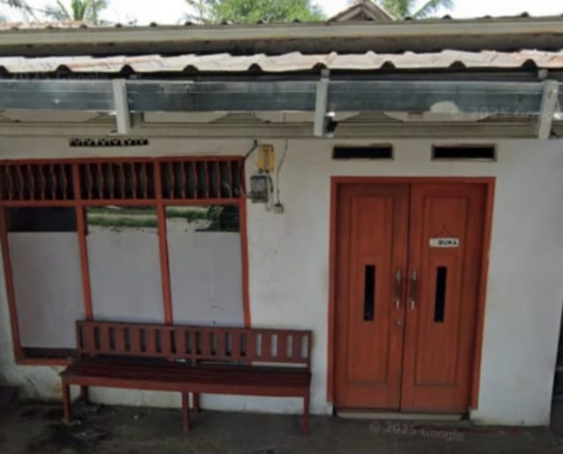 Klinik Nurbakti Desa Tobat Kecamatan Balaraja yang ditutup (foto/Abo)