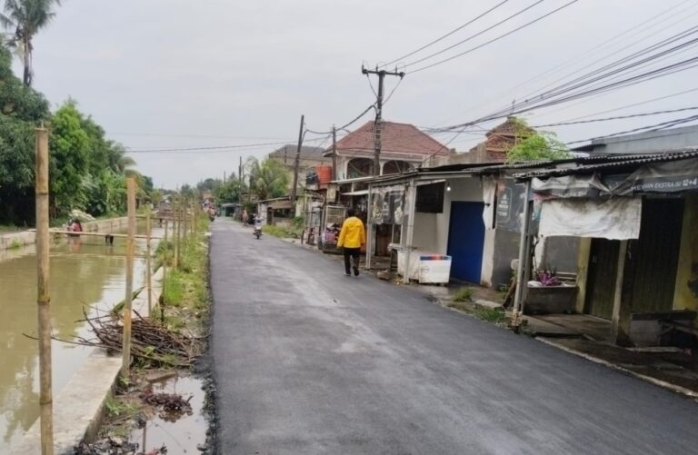 Jalan Kampung Pangsor Desa Sangiang (Dok/Abo)