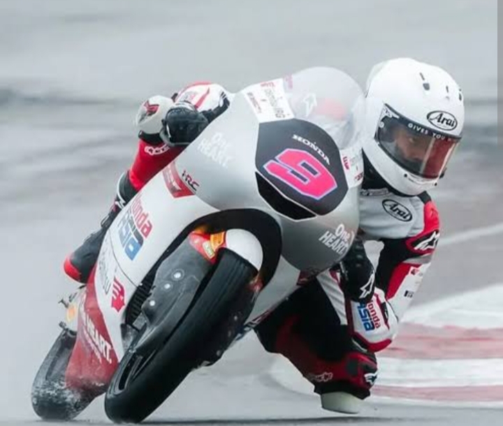 Tangkapan layar video Ega Vega Pratama di Sirkuit Ayrton Senna, Brasil