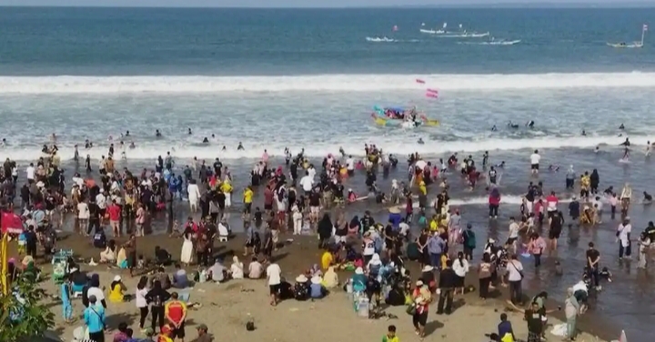 Pantai Matahari Caritaria Pandeglang Banten Libur lebaran 2026