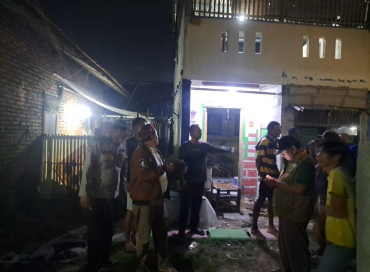 Warga datangi Rumah terduga pelaku (foto: Ist)