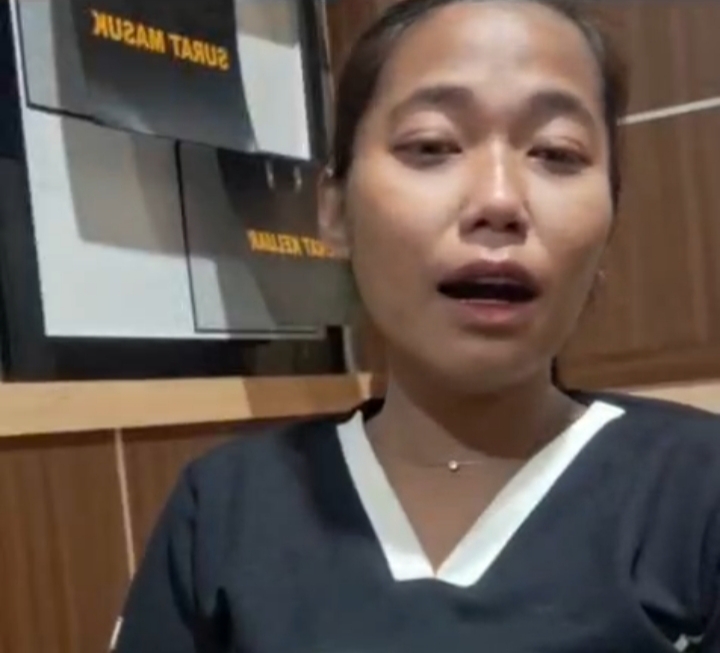 Tangkapan layar video permintaan maaf MT pelaku injak Al-Qur'an