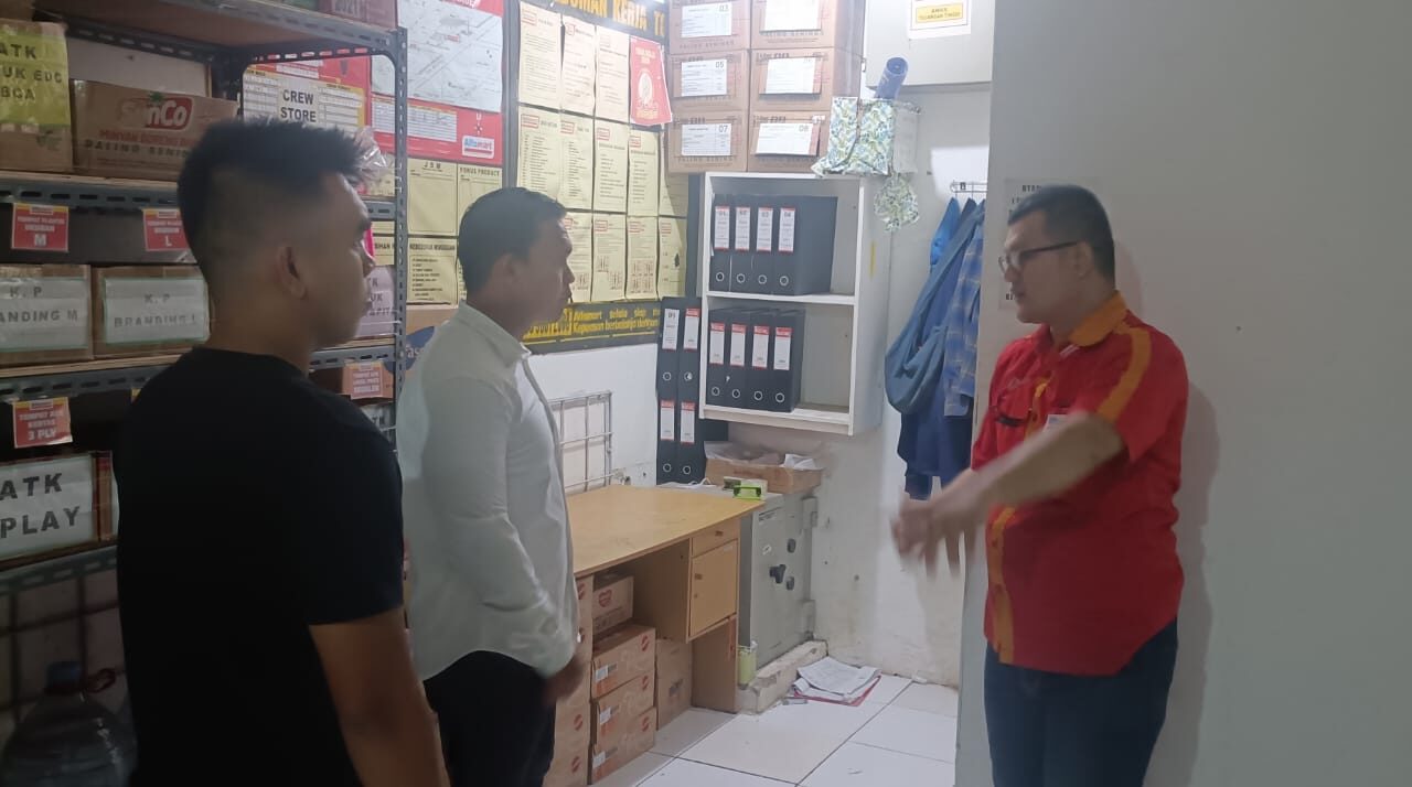 Unit Reskrim Polsek Cisoka Polresta Tangerang lakukan olah TKP (Foto: Ist)