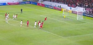 Evandra Florasta, berhasil eksekusi pinalti ke gawang Vietnam